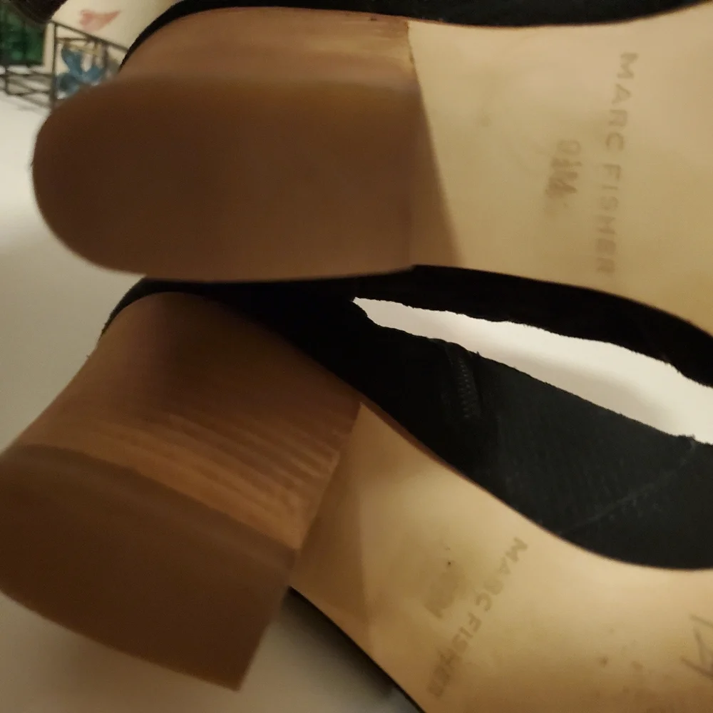 MARC FISHER 9.5 CADIS Black Suede Booties Side Zip 3.5" Stack Heel Western Boho - Picture 13 of 15